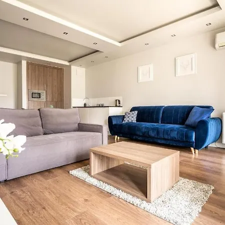 Apartment - Great Location- Cozy One Bedroom Apartment- Wronia 45 Warsaw