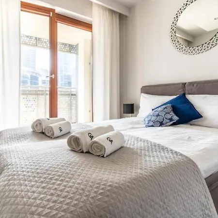 - Great Location- Cozy One Bedroom Apartment- Wronia 45 *