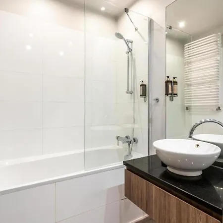 Urban - Great Location - Center - Wronia 45 Appartement Varsovie